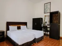 Mahkota Plengkung Hotel by ecommerceloka