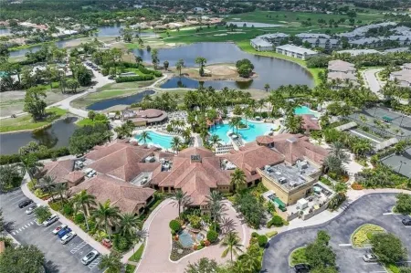 Resort Style Oasis 3-bedroom House in Naples for a relaxing getaway