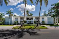 One block to beach and to dining. Best location in Naples !!