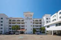 Torreblanca Beach Hotel and Suites Guayabitos - Desayuno y Comida Incluido