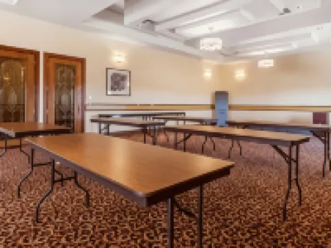 Quality Inn & Suites Owasso US-169 Hotels in Owasso