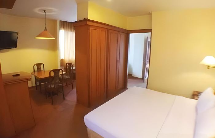Amans Hotel
