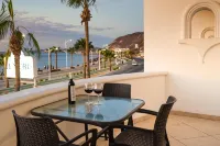 Hotel & Suites El Moro