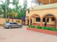 The VIP Luxury Lounge Hotel Hotels near J S VIrdee Saradev Shiv Mandir Dunga