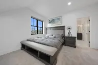 Short North - Convention - Free Parking-  King Bed - Bungalows