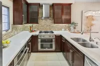 Modern 3-Bedroom beach townhome - balcony
