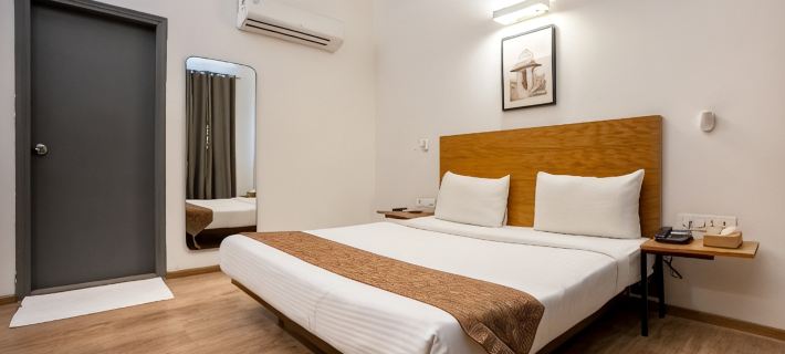 Enkay Residency Sector 15 Hotels in Gurgaon