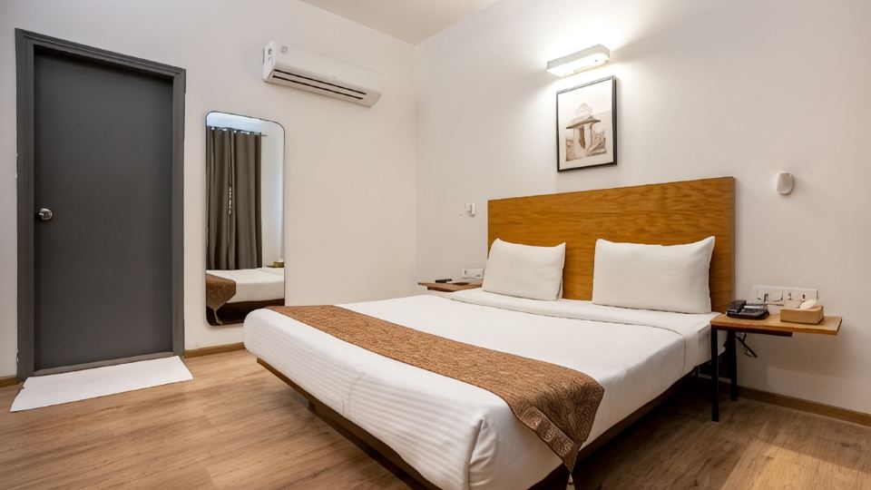 Enkay Residency Sector 15