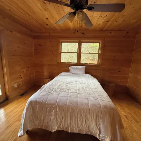 Gorgeous Cabin Private Retreat on 15 acres
