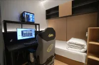Shifang Yinhe E-Sports Hotel - parking
