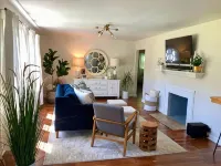 Caitlin's Cottage - Peaceful 2BR Retreat in North Marion