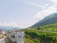Pengshui Yujiang Hotel