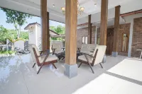 Villa Maurine Prambanan