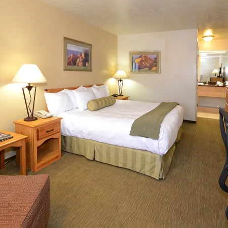 Dinosaur Inn & Suites