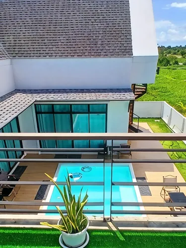 รูปภาพของLarge Villa with a Private Pool, 600 Meters from Mae Rumphueng Beach and Near Koh Samet