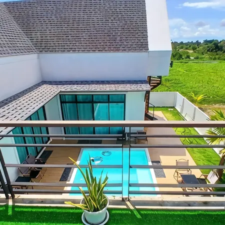 Large villa with private pool, 600m from Mae Rumphueng beach and near Koh Samet