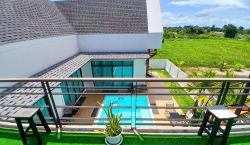 Large villa with private pool, 600m from Mae Rumphueng beach and near Koh Samet