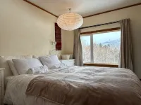 Rusutsu Tsuru 1 with Fireplace near Ski Resort