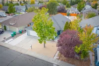 Modern Western Retreat Pet Friendly 4 bed 2 bath - شرفة