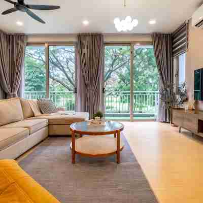 LAKE VILLA BY FEEL HOME Others