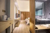 Zhuhai Hotel