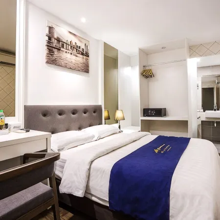 Manhattan Business Hotel Damansara Perdana Отели рядом с достопримечательностью «Торговый центр The Curve»