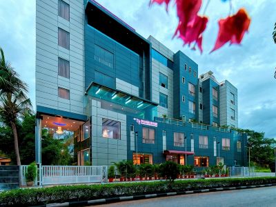 Grand Country Stays - Bangalore International Airport Road