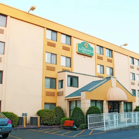 La Quinta Inn & Suites by Wyndham Portland