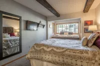 Slopeside Retreat at Mammoth Mountain, Ski-in\Ski-out at Canyon Lodge - Morgenmad