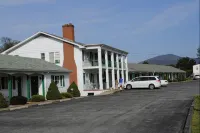 The Cardinal Inn
