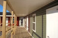 Raleigh Rooms & Taylor's Crafts - Motels