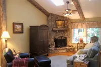 Nestledown - Peaceful Mountain Retreat! - Country Houses