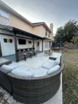 Spacious 4-bedroom house in charming Round Rock with WiFi, AC