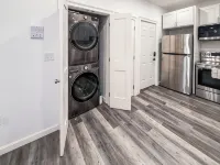 New 3 beds in Southie! W/D in unit. - บังกะโล