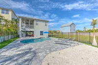 Waterfront Paradise in Apollo Beach, with all the amenities you can think of. - Uima-altaat