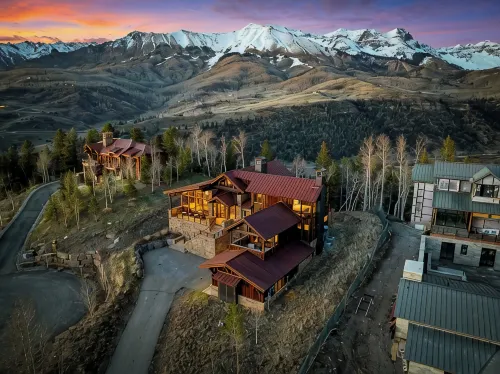 Telluride Ridge / Hot Tub, Fire Pit & Mountain Views - Wifi