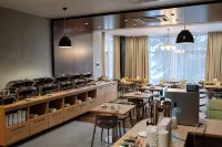 Dis President Hotel - breakfast
