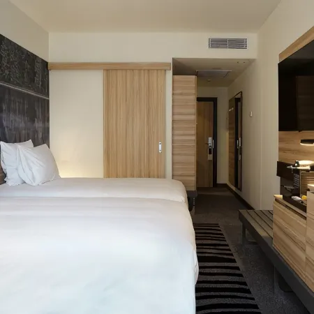 Novotel Санкт-Петербург Центр Отели рядом с достопримечательностью «Тюрьма Кресты»