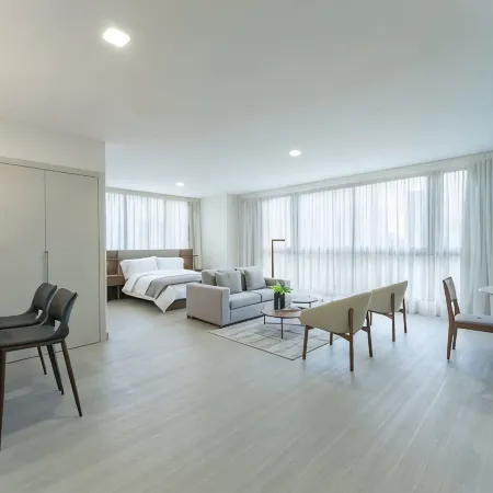 Studio for Rent w/ Prime Park Views in Panama City