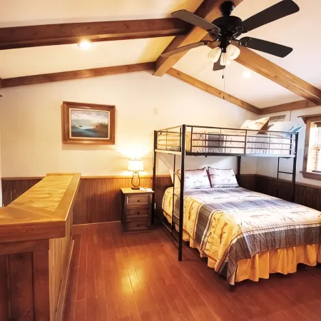 Barndominium by the Lake-Pet Friendly
