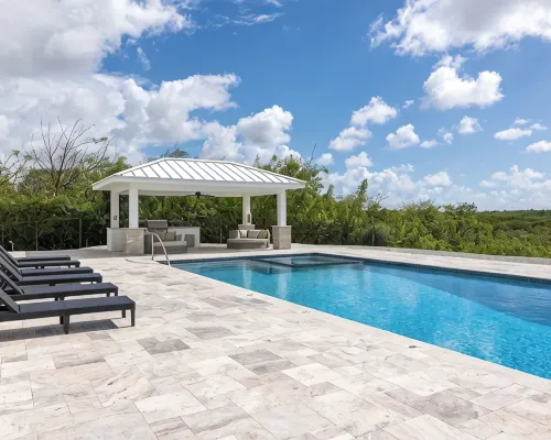 Rum& Little Barron Villa: Your North Side Haven-Beach, Ocean, Garden Views! Hotels in North Side