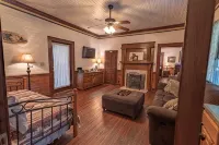 Spacious Historic Estate Home • Ideal for Families & Groups - 4 stjerner