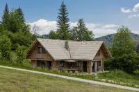 Alpine hut Gorjuse - in the Triglav National Park - Bohinjer Alm - Homestays
