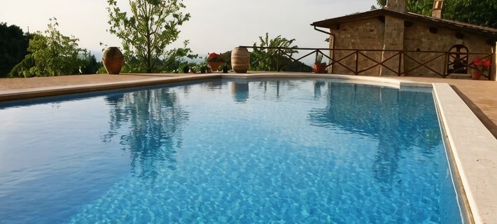 Il Barbacane,nice small house with pool, small doesn’t mean small,but beautiful Hotel a Spoleto