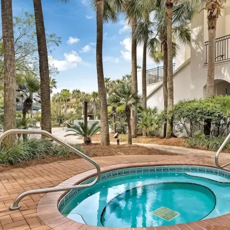 Million dollar villa · Beachfront neighborhood · Free cruise · Resort amenities
