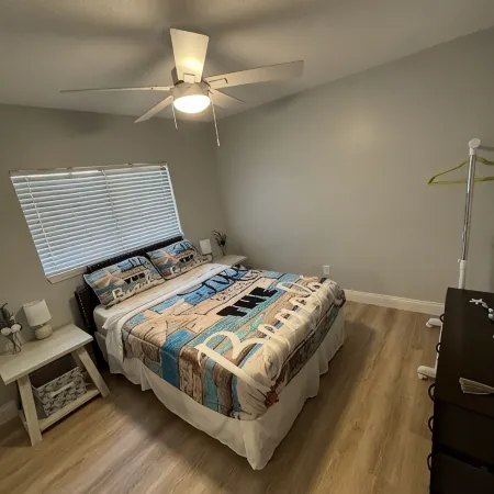 Modern beach themed 3b/2b home near New Smyrna Beach & Daytona Beach! Paradise!