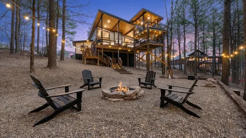 Romancin' the Woods – Modern Farmhouse, Luxury Design, Upscale Amenities