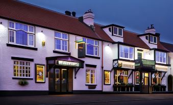 The Mayfield Seamer - Housity