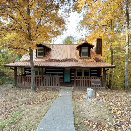 Emerald Woods 2 bedroom 2 bath Sleeping 6 in the Heart of Pigeon Forge