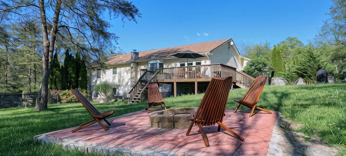Spacious & Secluded Mountain Retreat by Bryce Resort: Ski, Mtn Bike, Game room バサイのホテル